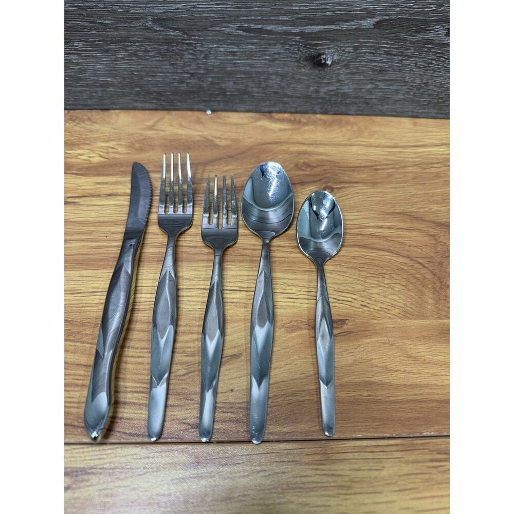 Cutco USA 18/10 Stainless Steel 5pc. Place Setting Flatware Set(Service for One)